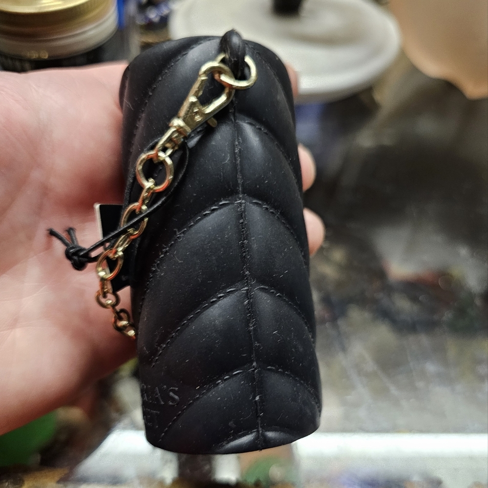 Victoria Secret Black Sanitizer Holder Chevron Style - Picture 5 of 8